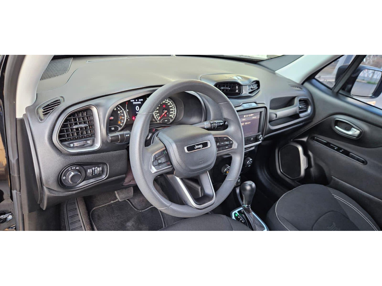 JEEP Renegade 1.3 16V 4P FLEX T270 SPORT TURBO AUTOMÁTICO