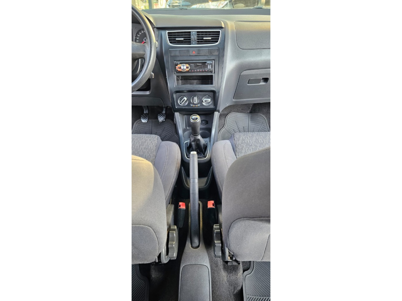 VOLKSWAGEN Fox 1.6 4P