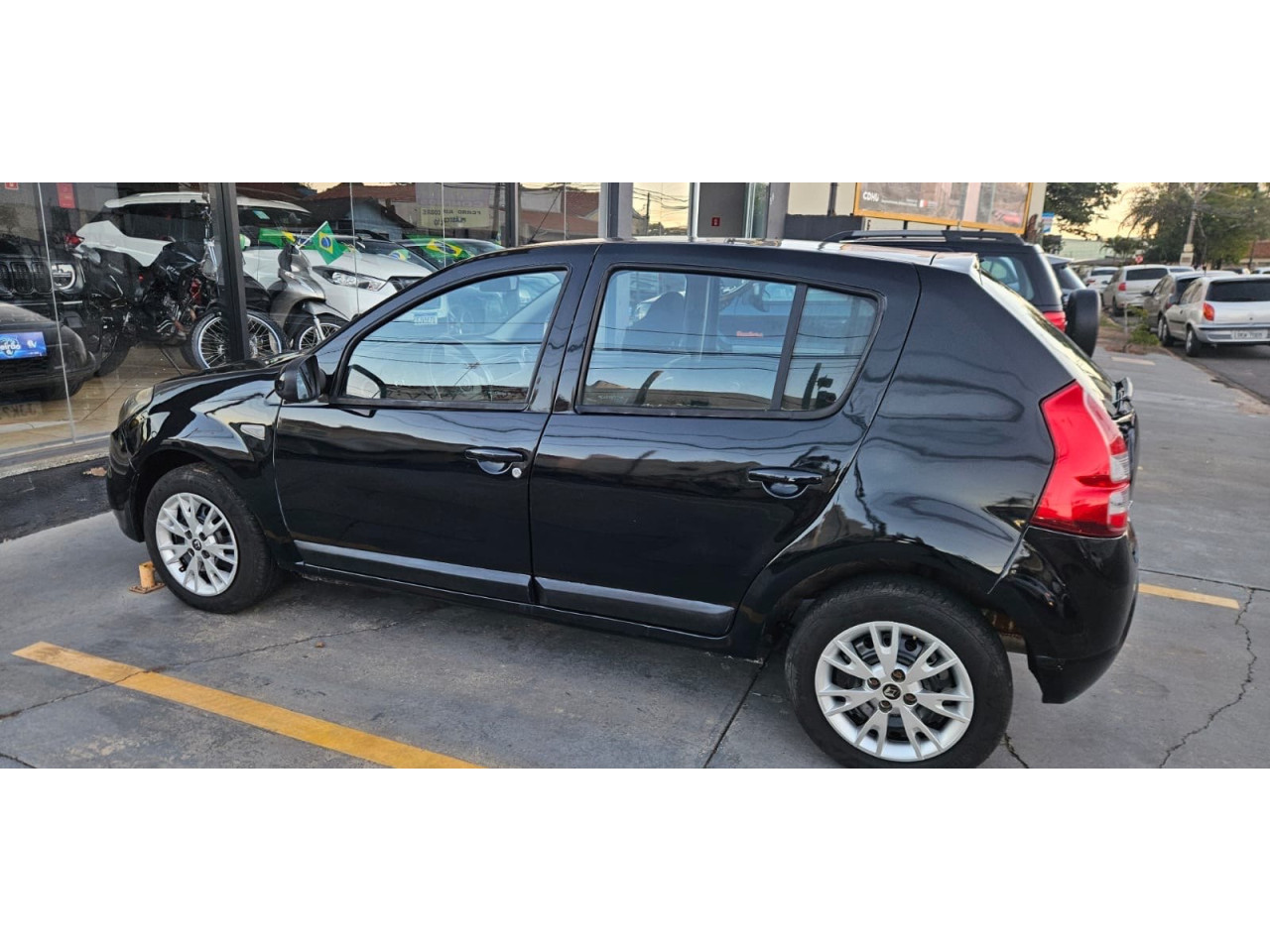 RENAULT Sandero 1.6 16V 4P FLEX SCE EXPRESSION