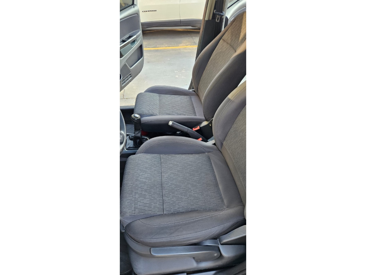 VOLKSWAGEN Fox 1.6 4P