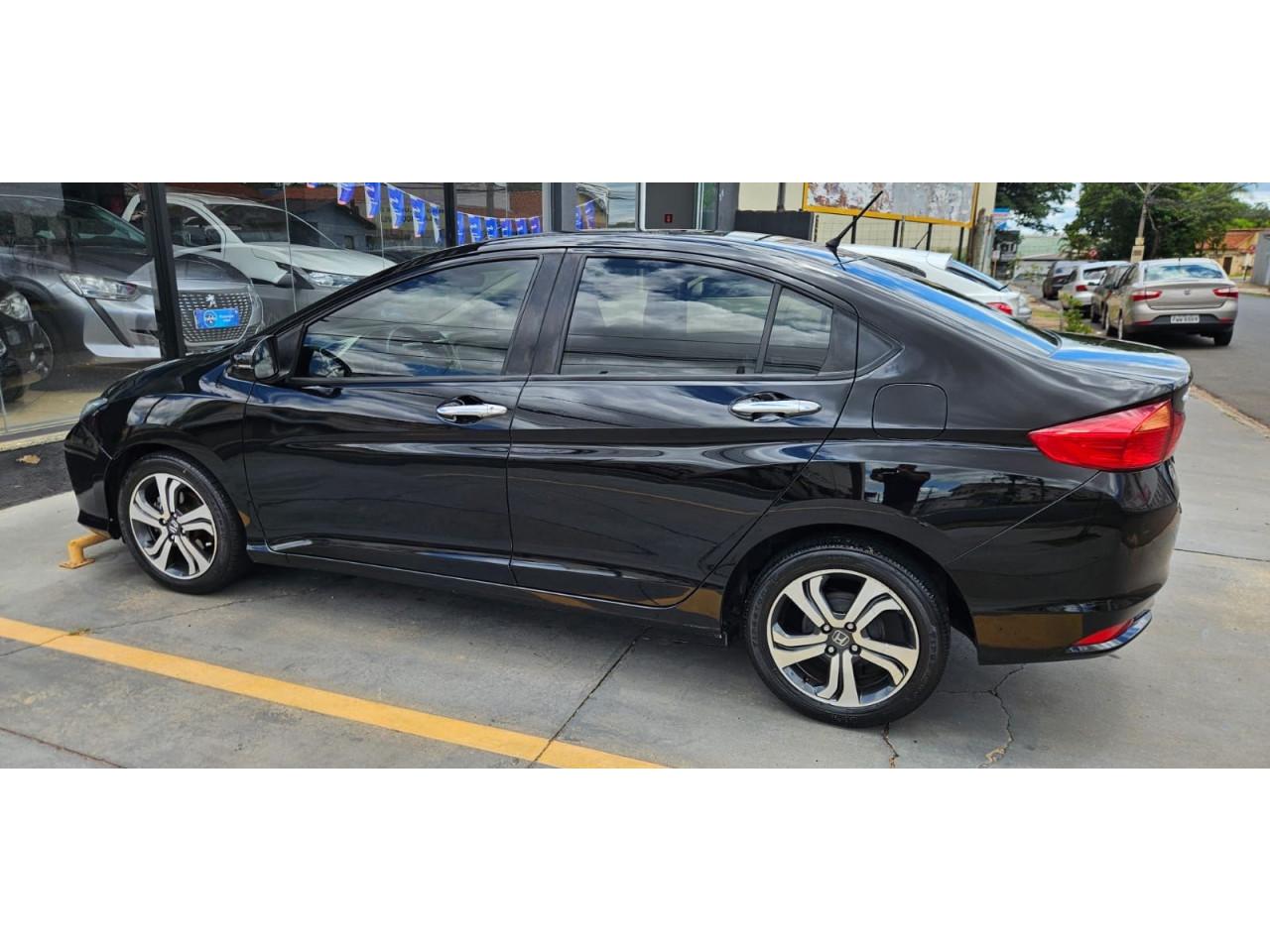 HONDA City Sedan 1.5 16V 4P LX FLEX AUTOMÁTICO