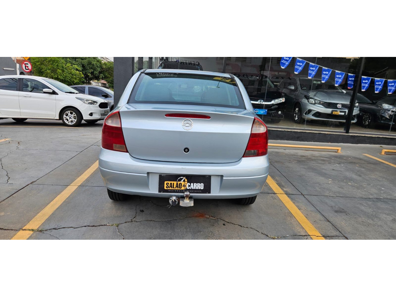 CHEVROLET Corsa Sedan 1.8 4P MAXX FLEX