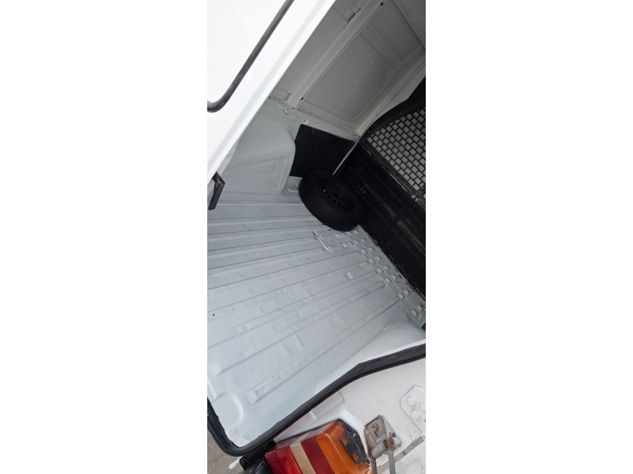 FIAT Fiorino Furgão 1.3 FLEX