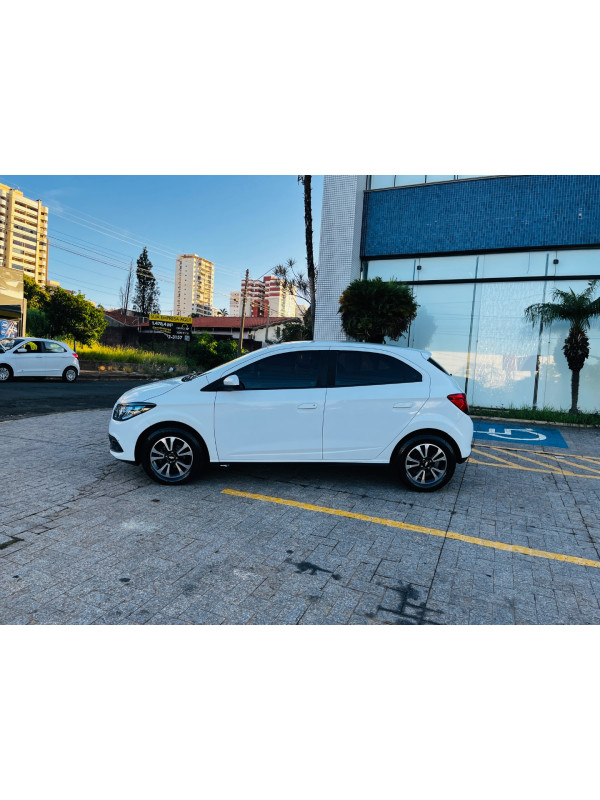 GM - CHEVROLET ONIX HATCH LTZ 1.4 8V FLEXPOWER 5P AUT.