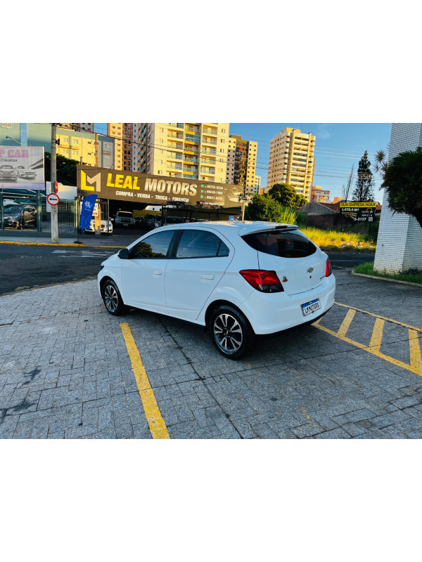 GM - CHEVROLET ONIX HATCH LTZ 1.4 8V FLEXPOWER 5P AUT.