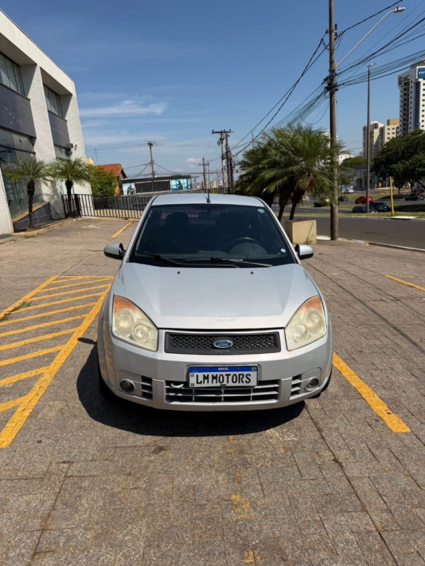 FORD FIESTA SED. 1.6 8V FLEX 4P