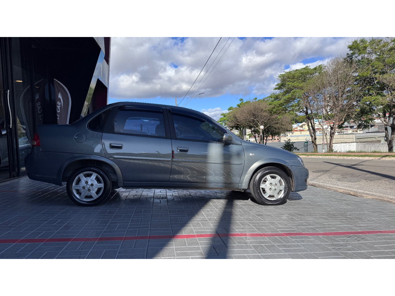 Classic Sedan 1.0 4P VHCE FLEX LS