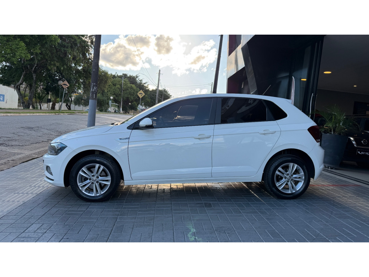 Polo Hatch 1.0 12V 4P 200 TSI  COMFORTLINE AUTOMÁTICO