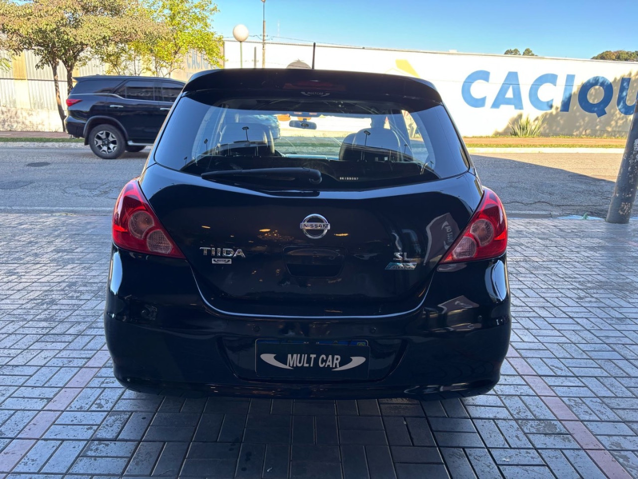 Tiida Hatch 1.8 16V 4P SL FLEX AUTOMÁTICO