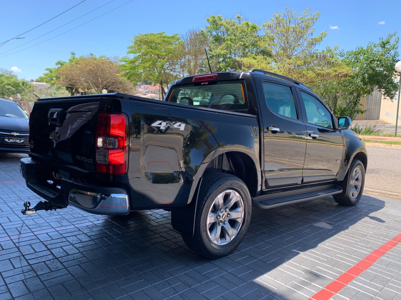 S10 2.8 16V LTZ CABINE DUPLA TURBO DIESEL AUTOMÁTICO