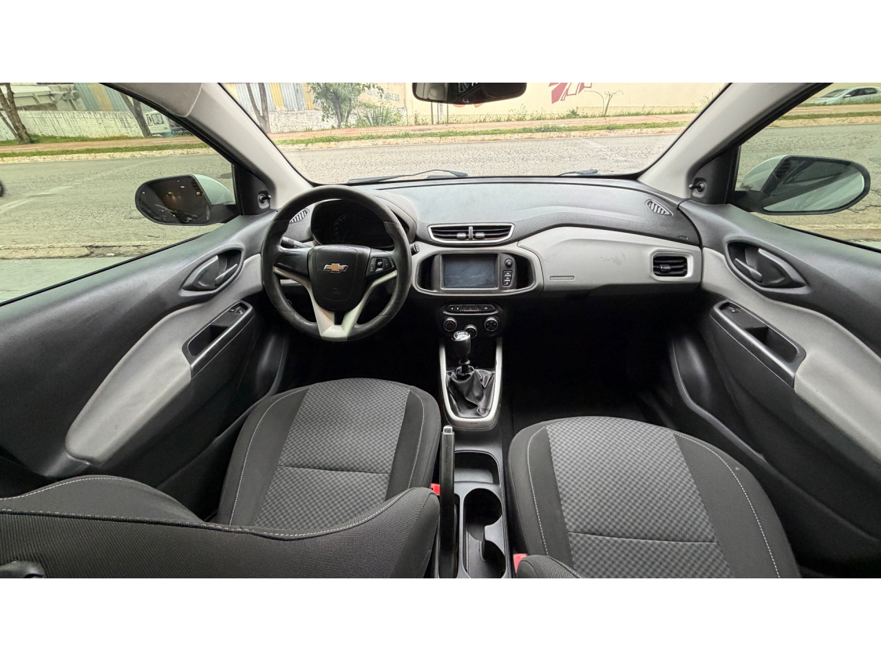 Onix Hatch 1.4 4P FLEX LT