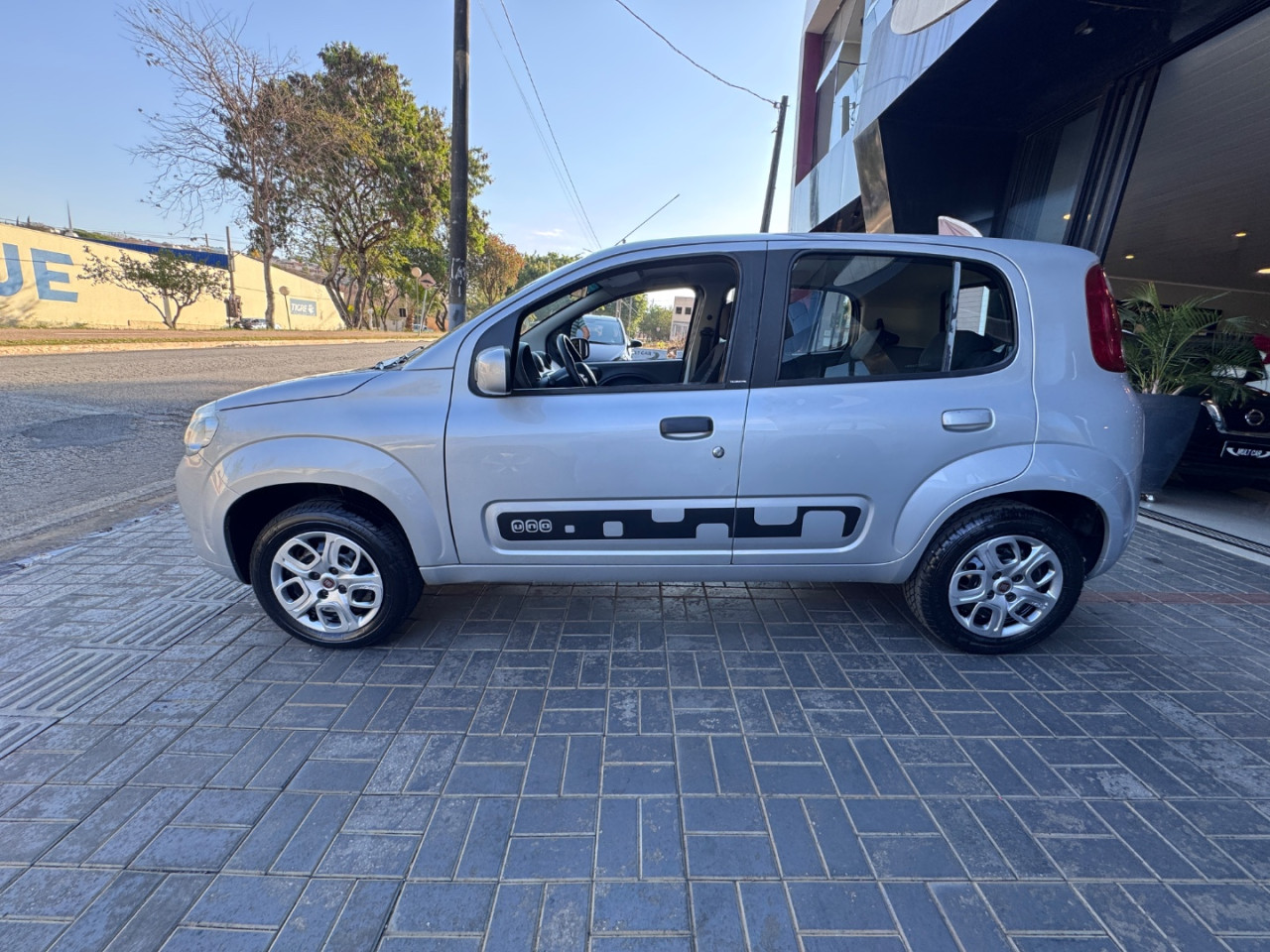 Uno 1.0 4P FLEX VIVACE EVO