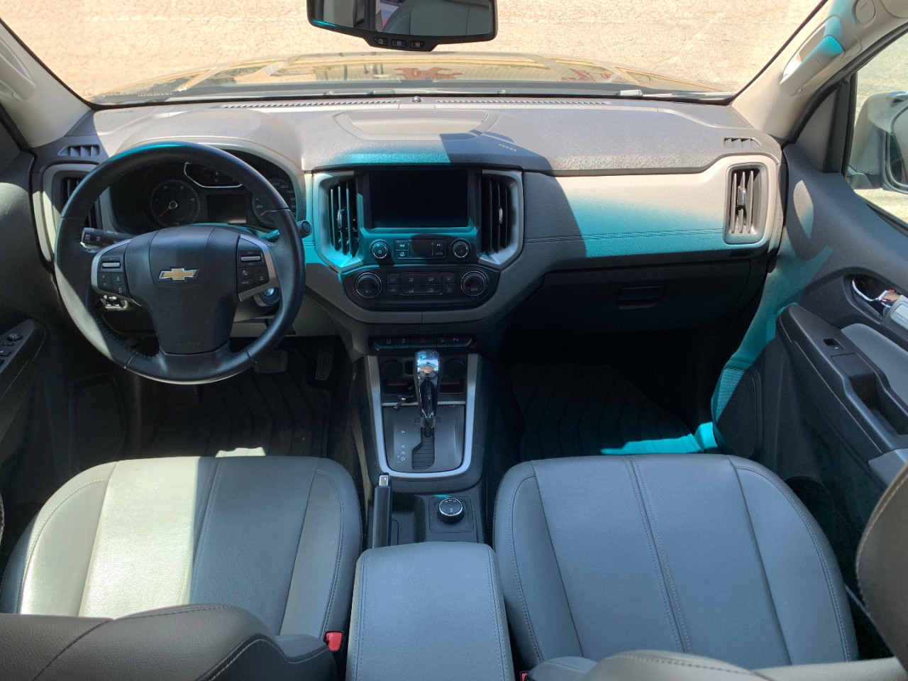 S10 2.8 16V LTZ CABINE DUPLA TURBO DIESEL AUTOMÁTICO