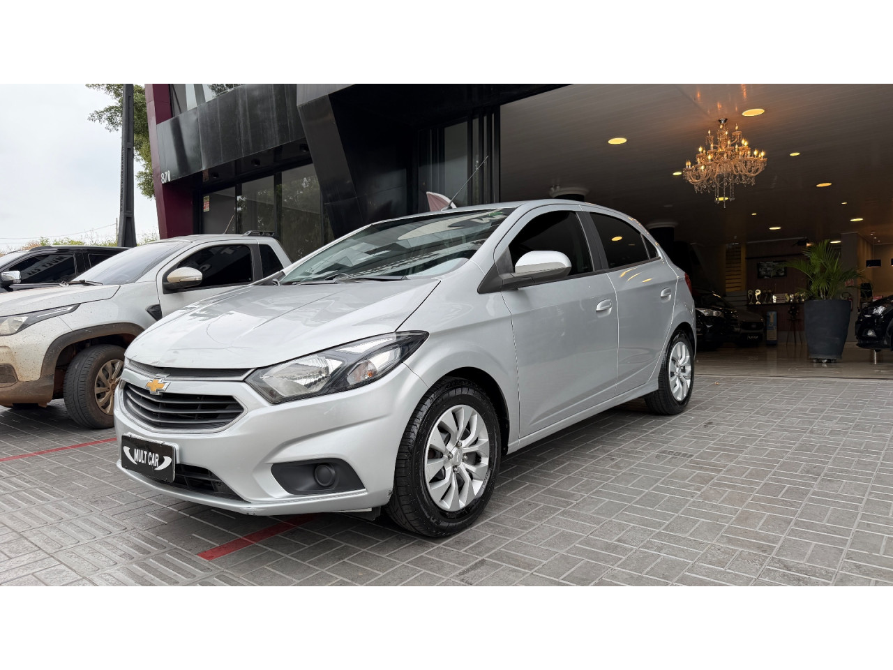 Onix Hatch 1.4 4P FLEX LT
