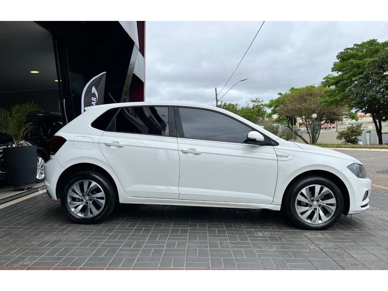 Polo Hatch 1.0 12V 4P 200 TSI  COMFORTLINE AUTOMÁTICO