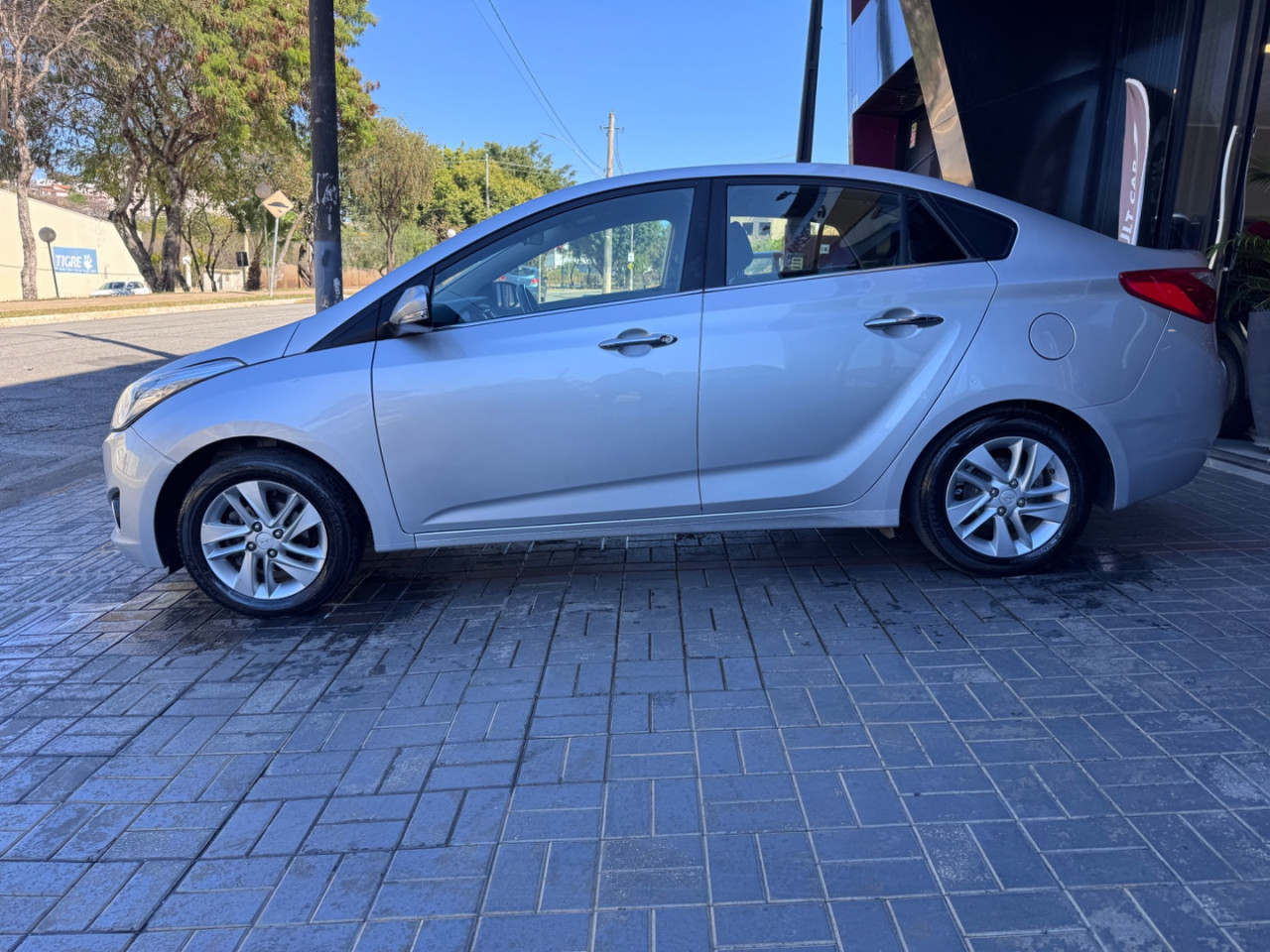 HB 20 Sedan 1.6 16V 4P FLEX PREMIUM AUTOMÁTICO