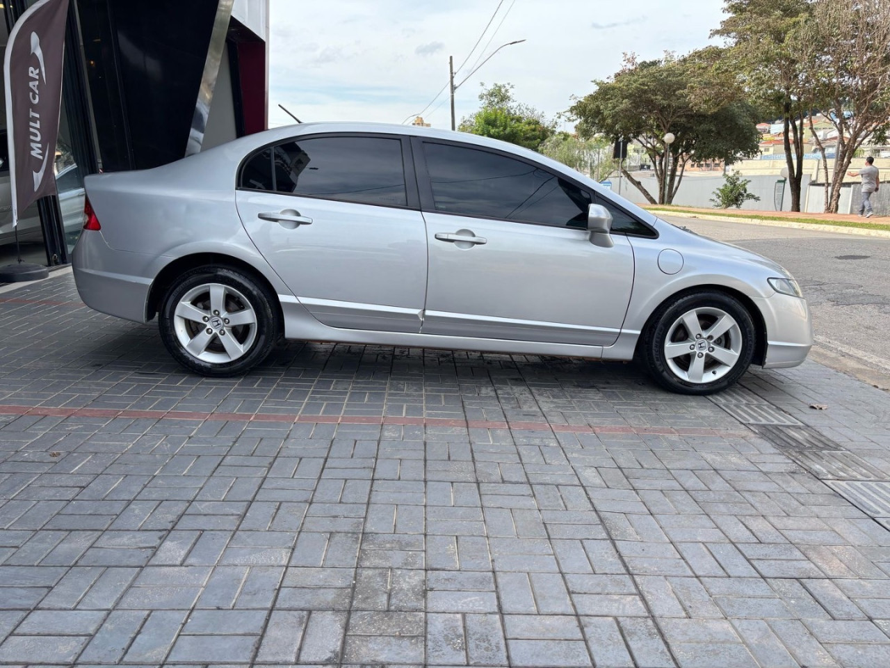 Civic 1.8 16V 4P FLEX LXS AUTOMÁTICO