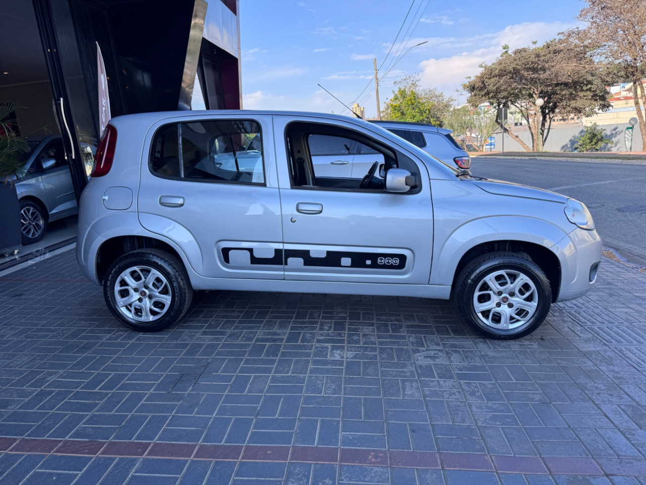 Uno 1.0 4P FLEX VIVACE EVO