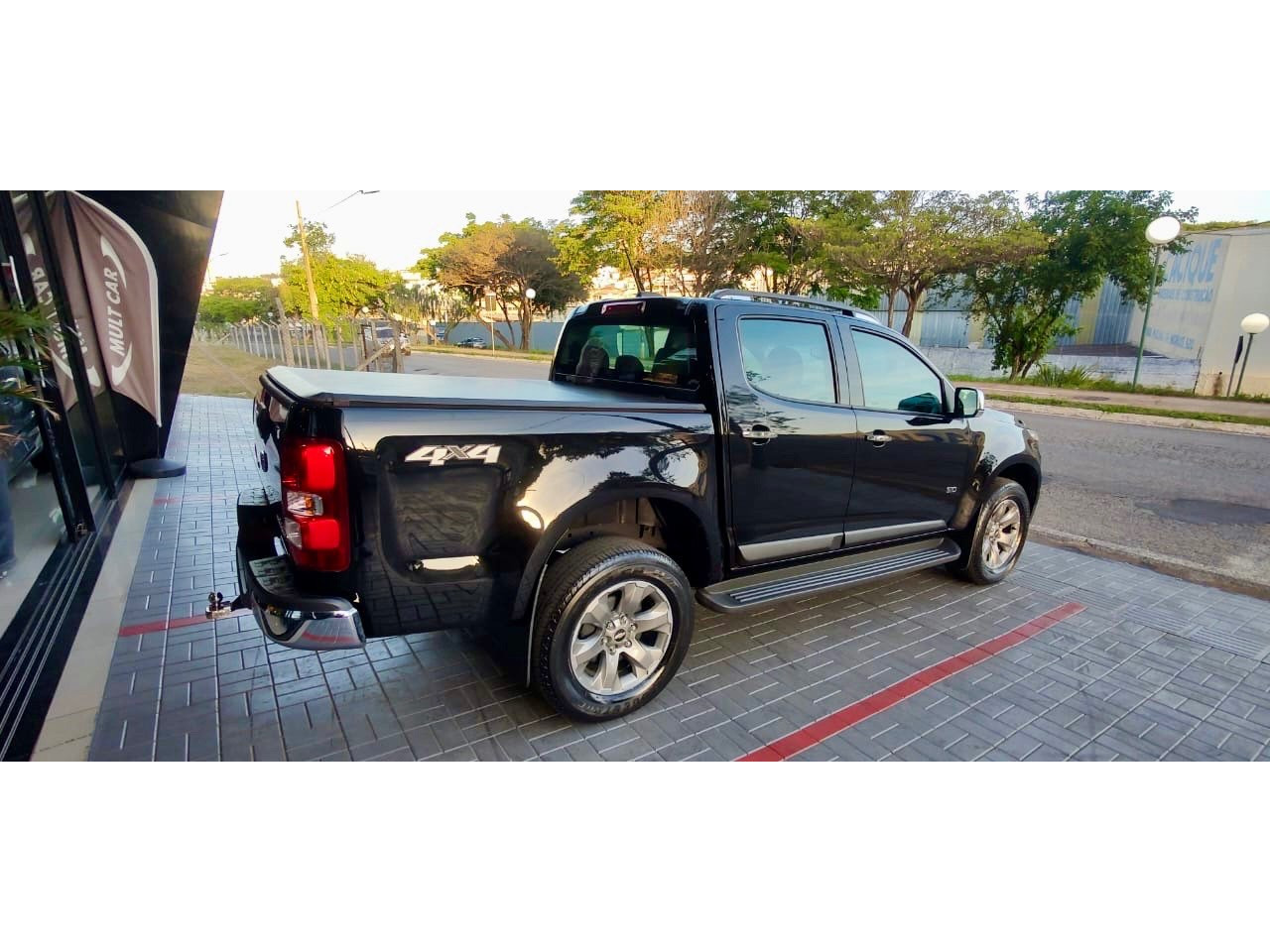 S10 2.8 16V LTZ CABINE DUPLA TURBO DIESEL AUTOMÁTICO