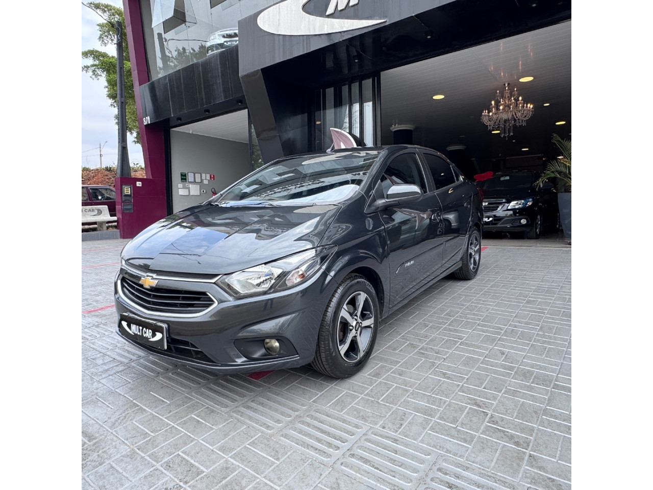 Prisma 1.4 4P LT FLEX AUTOMÁTICO