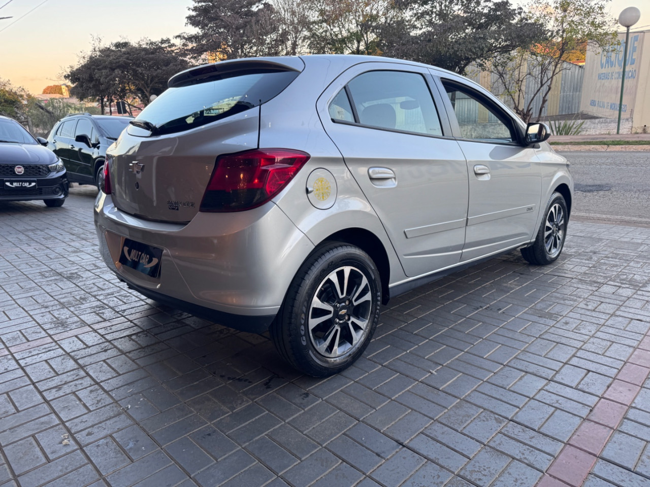 Onix Hatch 1.4 4P FLEX LTZ