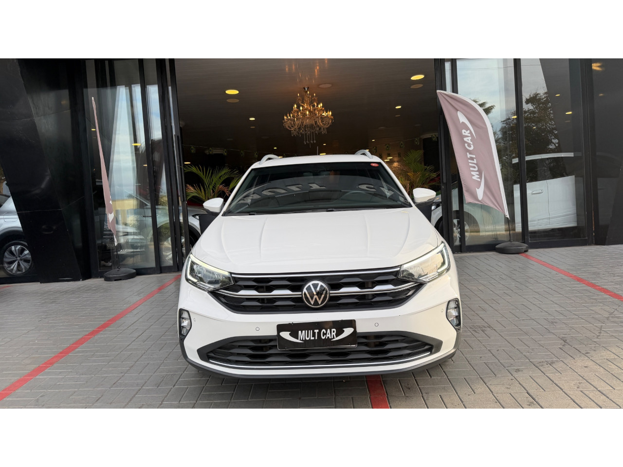 VOLKSWAGEN Nivus 1.0 4P FLEX 200 TSI HIGHLINE AUTOMÁTICO