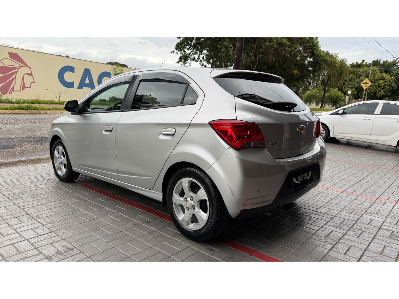 CHEVROLET Onix Hatch 1.4 4P FLEX LT