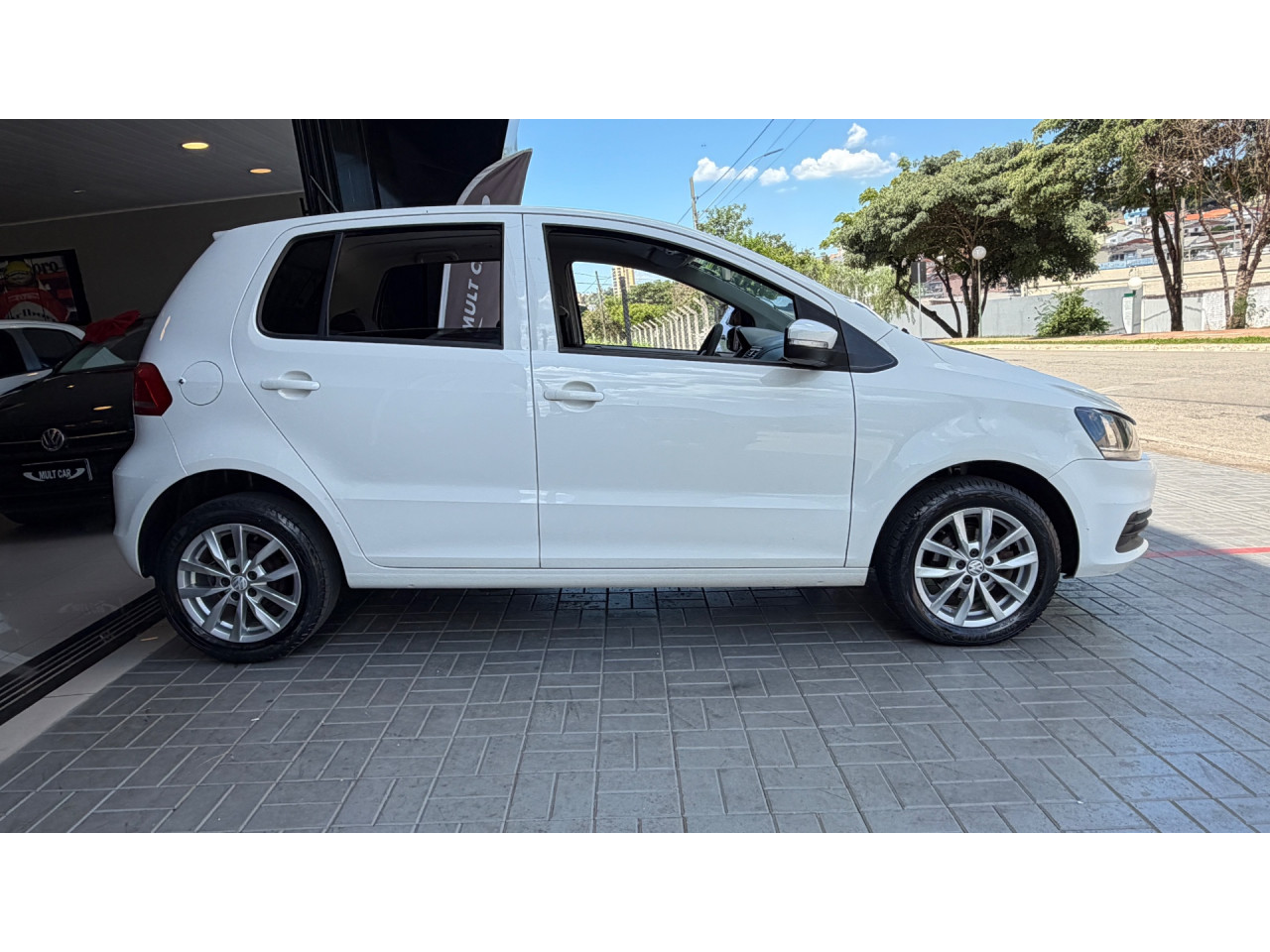 VOLKSWAGEN Fox 1.0 TRENDLINE FLEX
