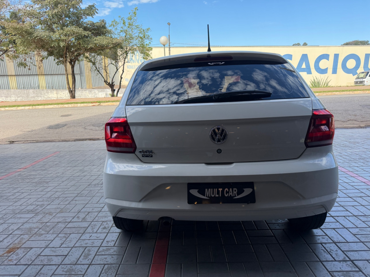 VOLKSWAGEN Gol 1.0 12V 4P FLEX MPI G7