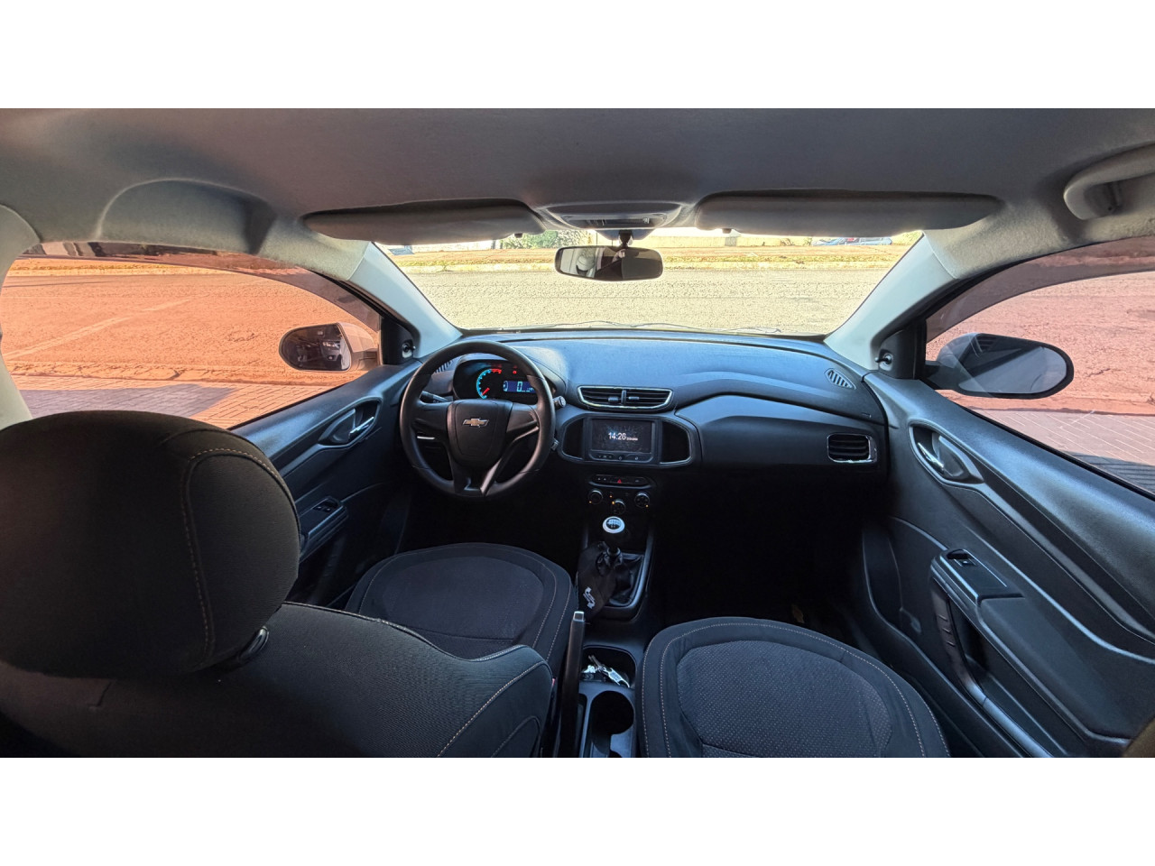 CHEVROLET Onix Hatch 1.4 4P FLEX LT