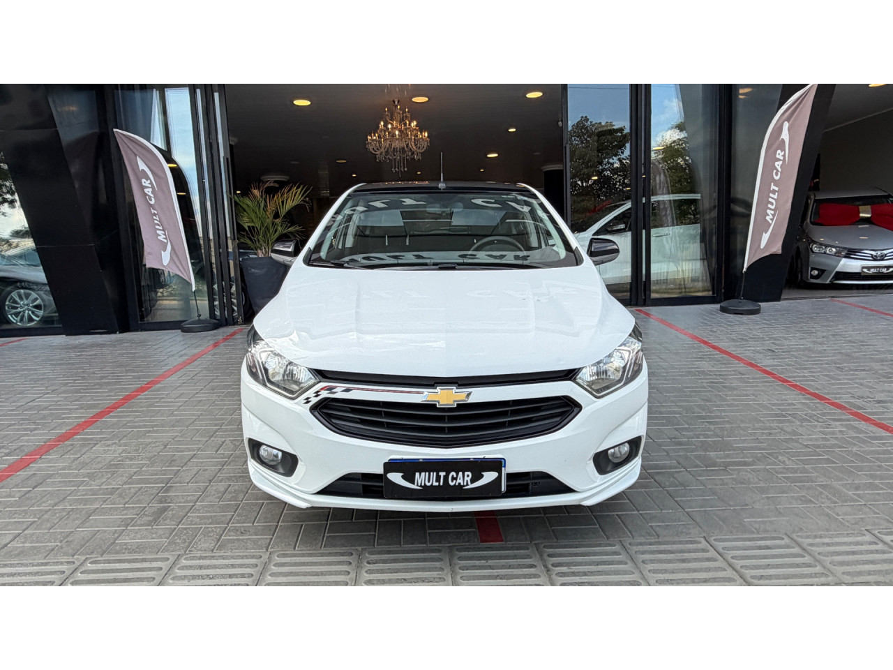 CHEVROLET Onix Hatch 1.4 4P FLEX EFFECT