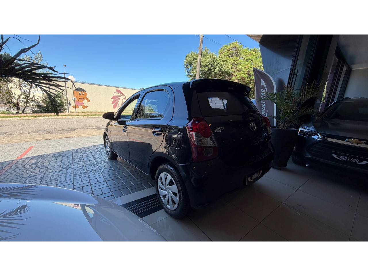 TOYOTA Etios Hatch 1.3 16V 4P FLEX X AUTOMÁTICO