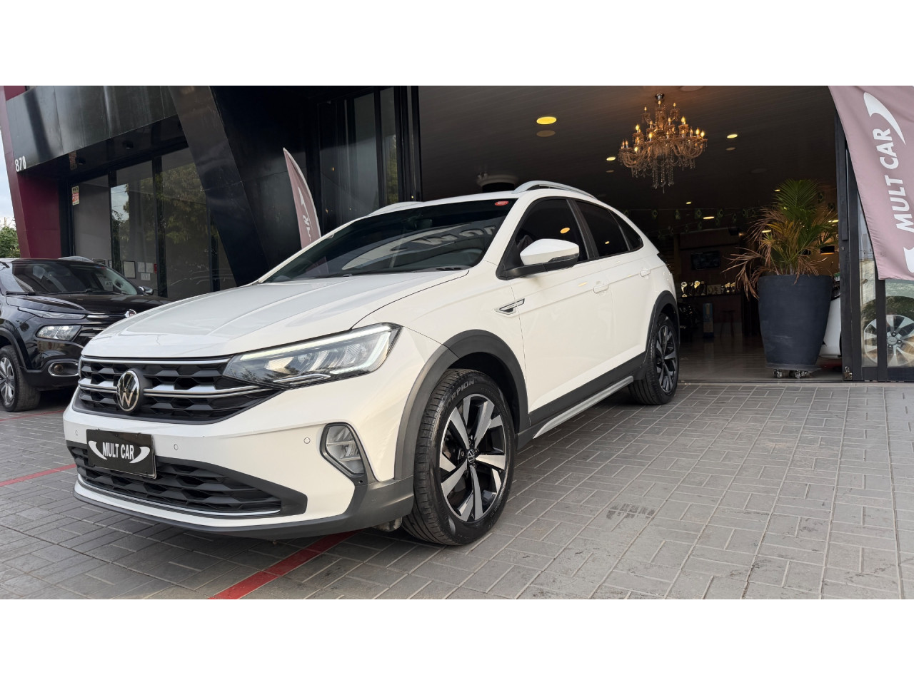 VOLKSWAGEN Nivus 1.0 4P FLEX 200 TSI HIGHLINE AUTOMÁTICO