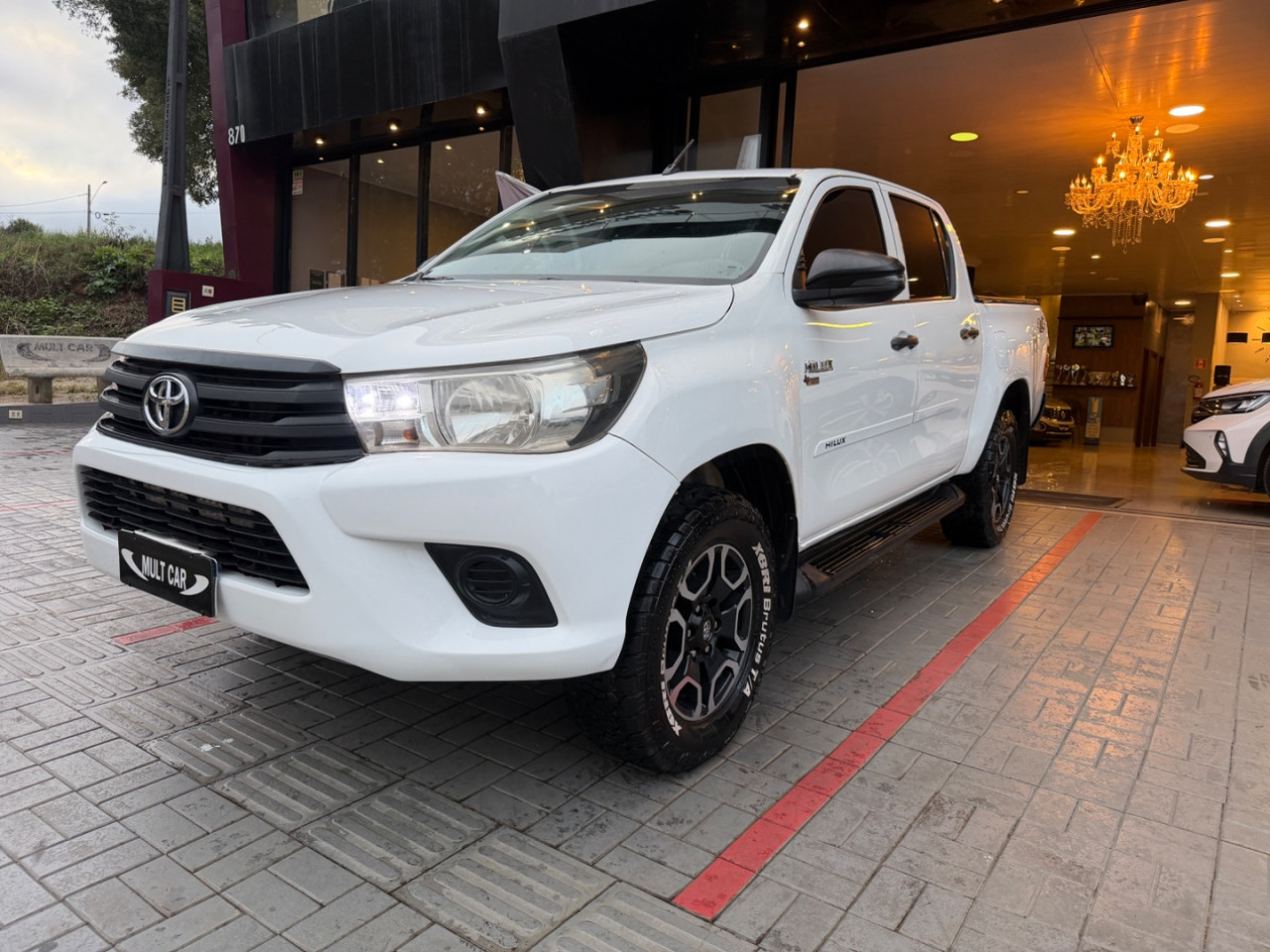 TOYOTA Hilux Caminhonete 2.8 16V  LOW M4FD 4X4 TURBO DIESEL CABINE DUPLA