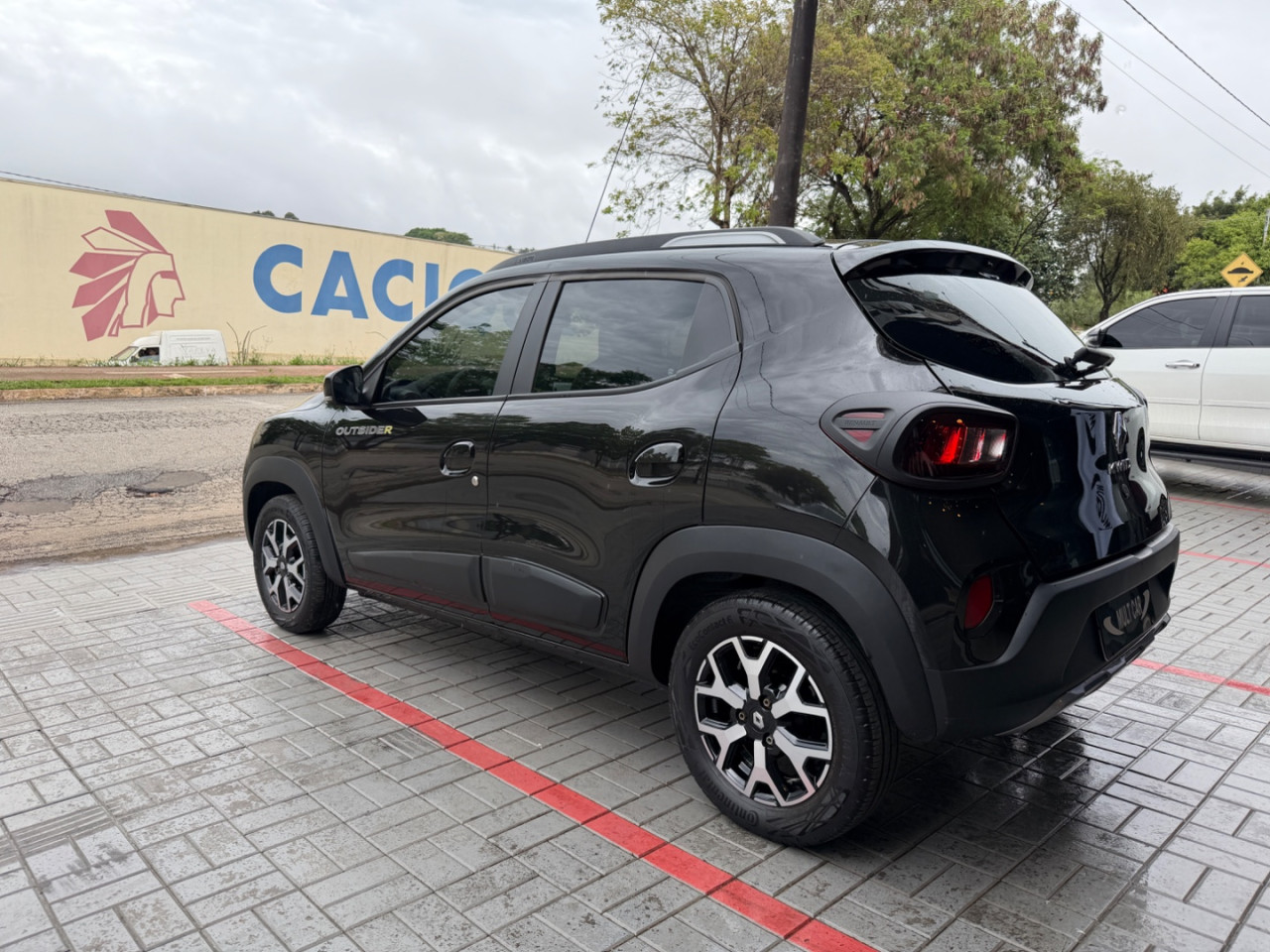 RENAULT Kwid 1.0 12V 4P SCE FLEX OUTSIDER