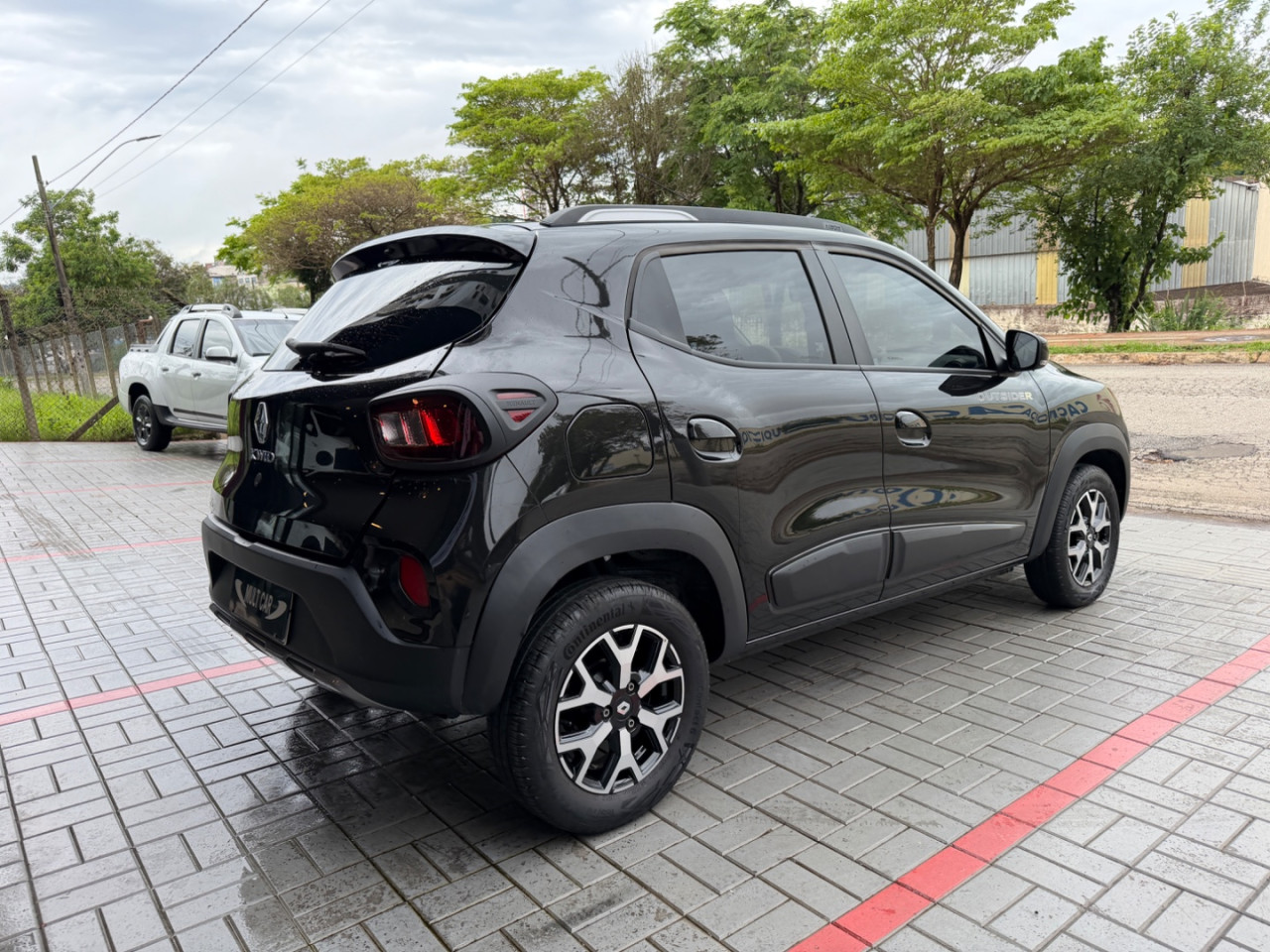 RENAULT Kwid 1.0 12V 4P SCE FLEX OUTSIDER