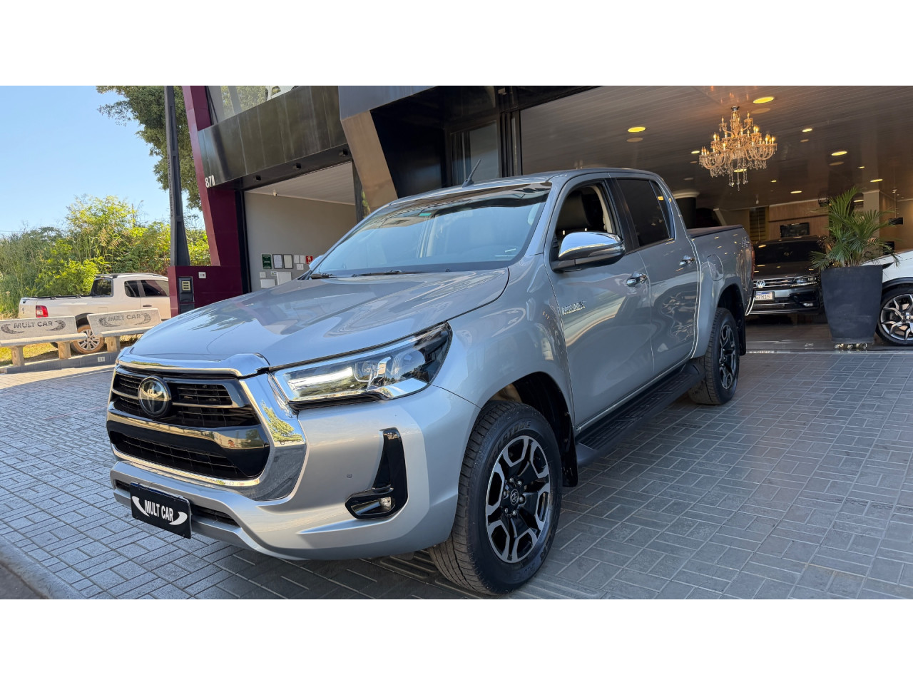 TOYOTA Hilux Caminhonete 2.8 16V SRX 4X4 TURBO DIESEL CABINE DUPLA AUTOMÁTICO