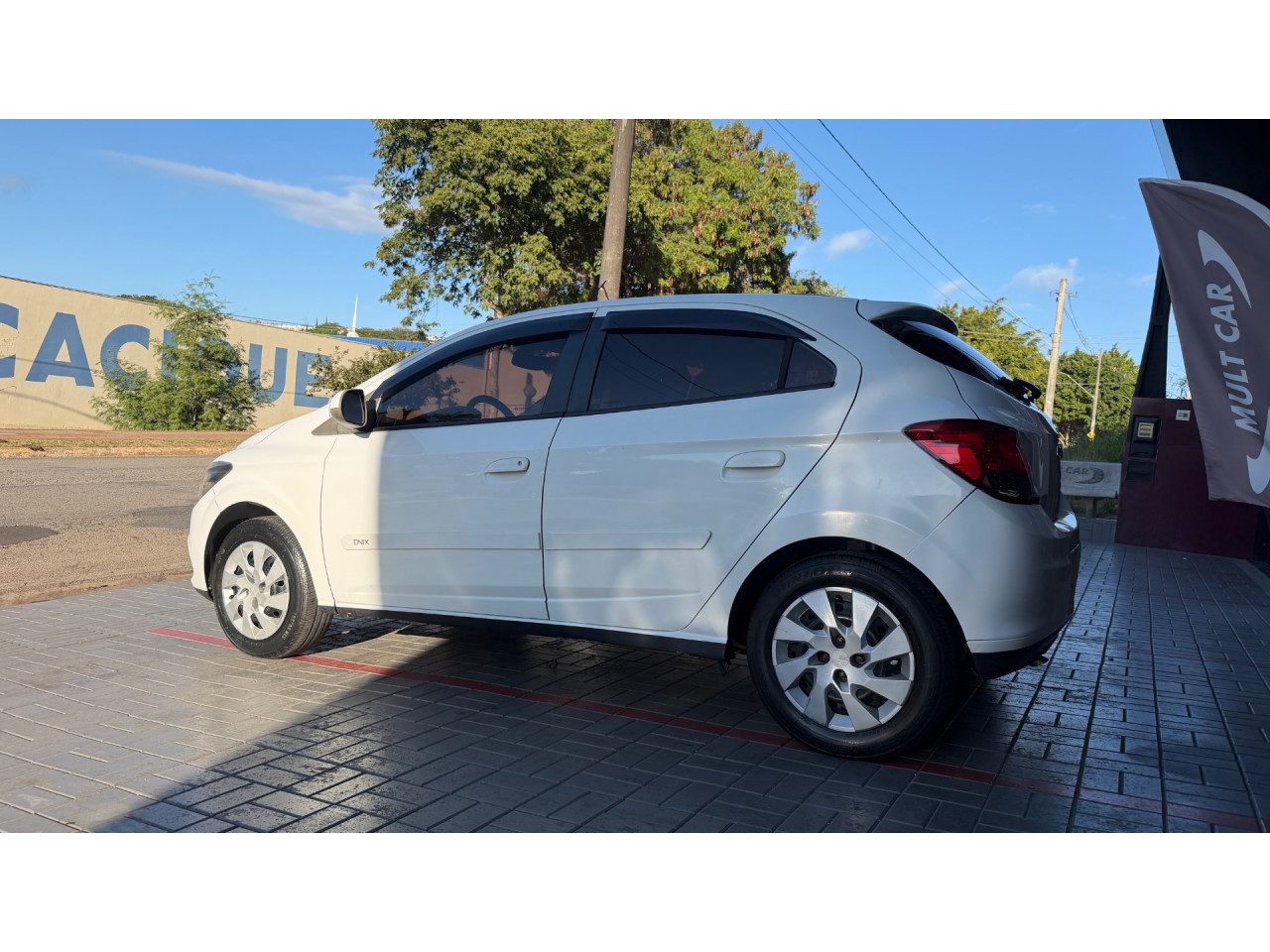 CHEVROLET Onix Hatch 1.4 4P FLEX LT
