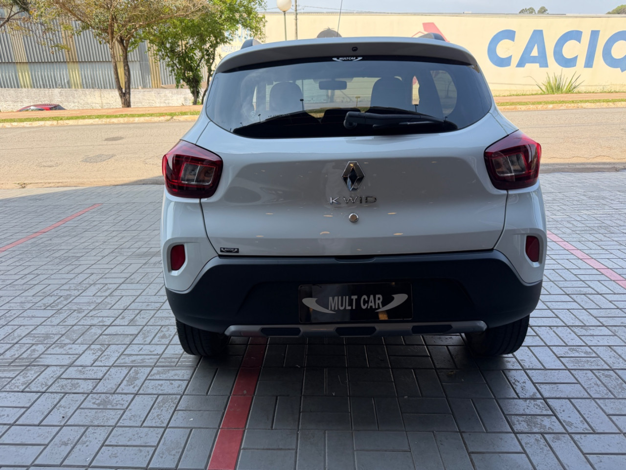 RENAULT Kwid 1.0 12V 4P SCE FLEX OUTSIDER