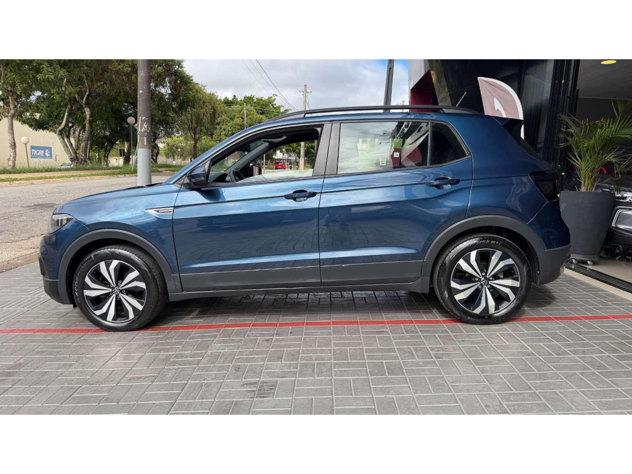 VOLKSWAGEN T-Cross 1.0 4P 200 TSI FLEX COMFORTLINE AUTOMÁTICO
