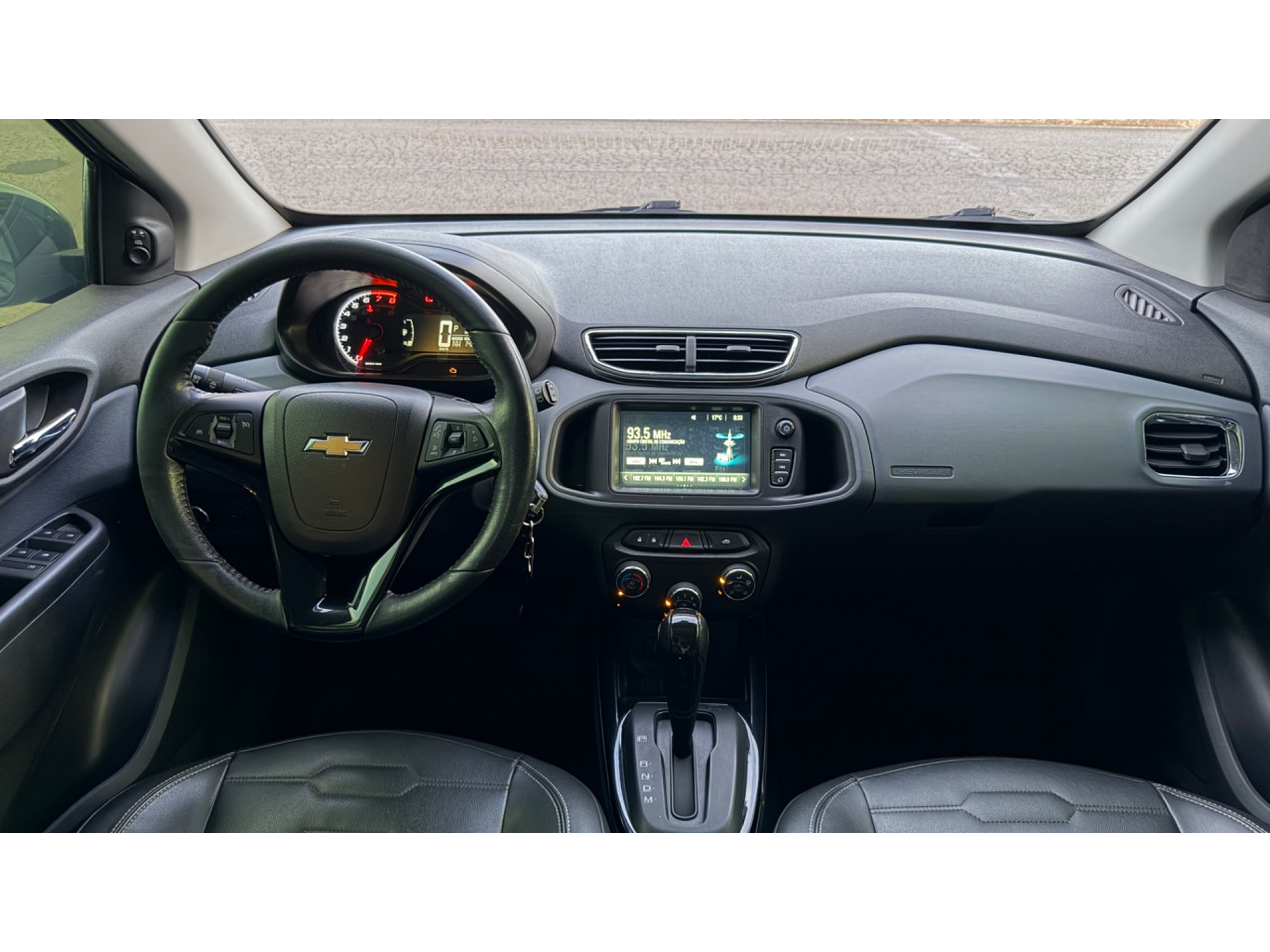 CHEVROLET Onix Hatch 1.4 4P FLEX LTZ AUTOMÁTICO