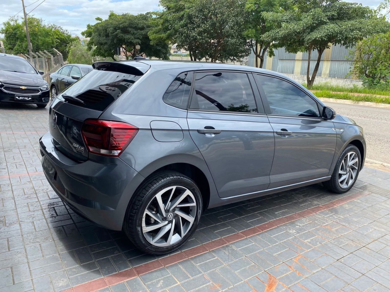 VOLKSWAGEN Polo Hatch 1.0 12V 4P 200 TSI HIGHLINE AUTOMÁTICO