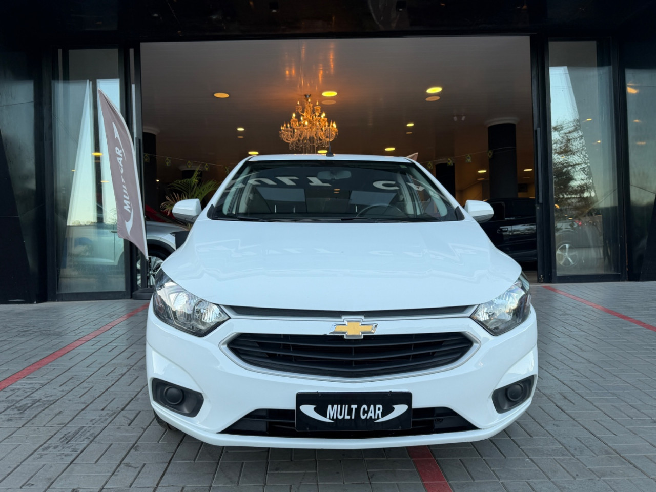 CHEVROLET Onix Hatch 1.4 4P FLEX LT AUTOMÁTICO