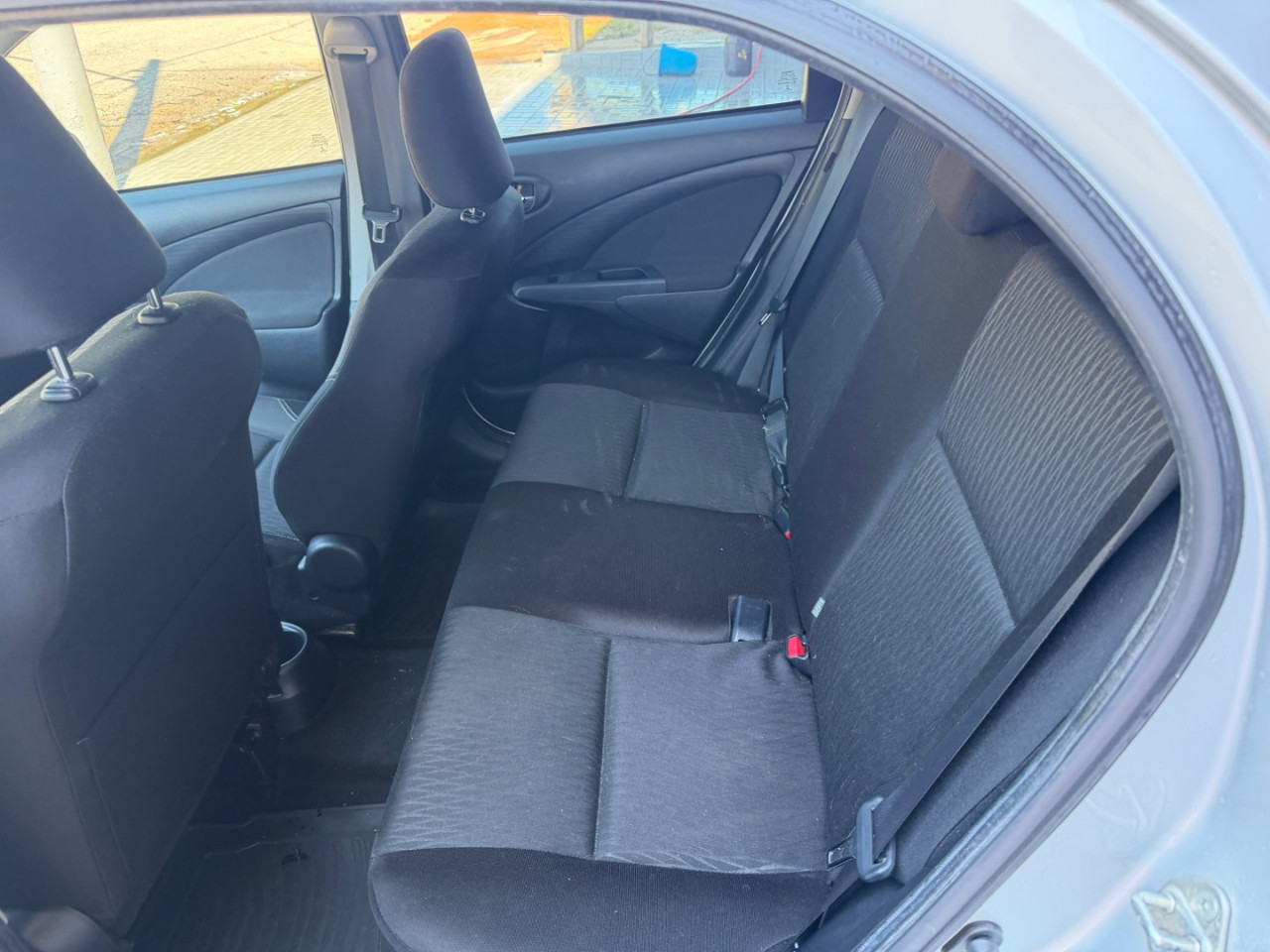 TOYOTA Etios Hatch 1.5 16V 4P FLEX XS AUTOMÁTICO