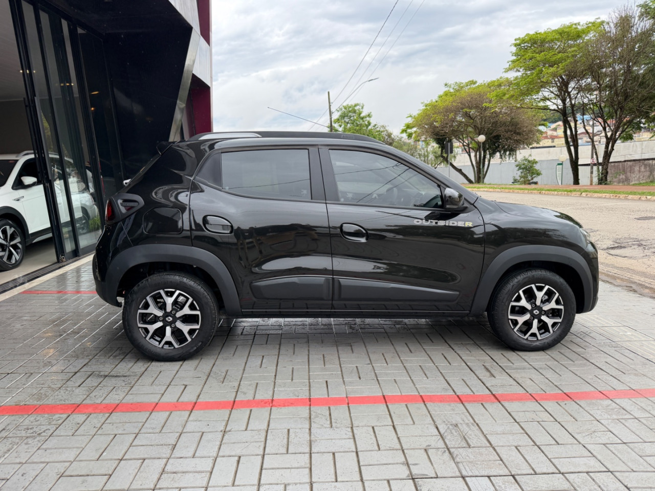 RENAULT Kwid 1.0 12V 4P SCE FLEX OUTSIDER