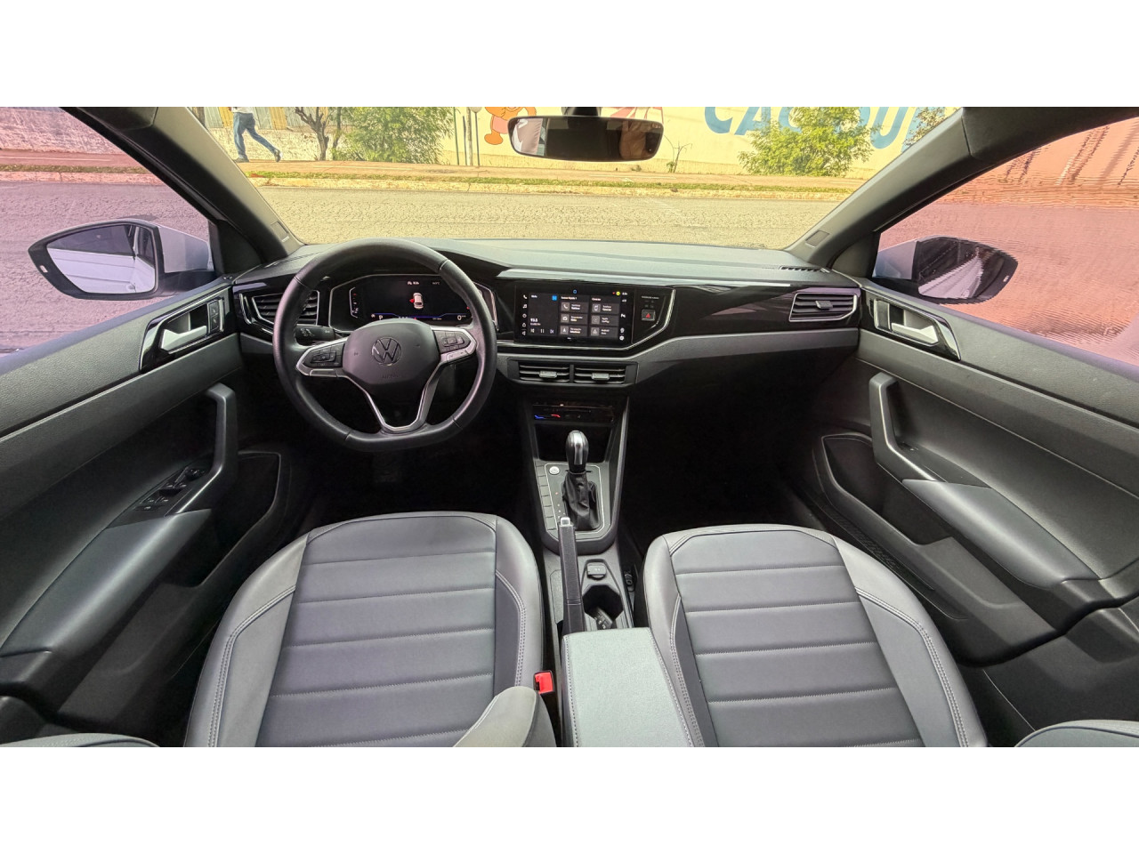 VOLKSWAGEN Nivus 1.0 4P FLEX 200 TSI HIGHLINE AUTOMÁTICO