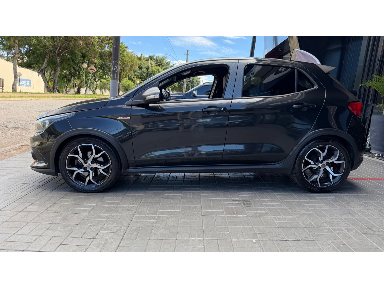 FIAT Argo 1.8 4P FLEX E.TORQ HGT AUTOMÁTICO