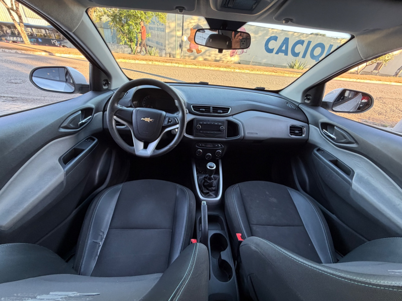 CHEVROLET Onix Hatch 1.0 4P FLEX LT