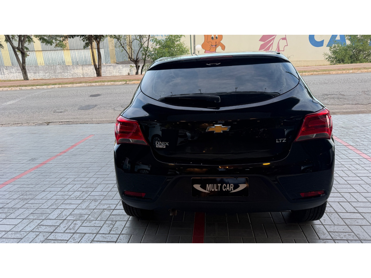 CHEVROLET Onix Hatch 1.4 4P FLEX LTZ AUTOMÁTICO