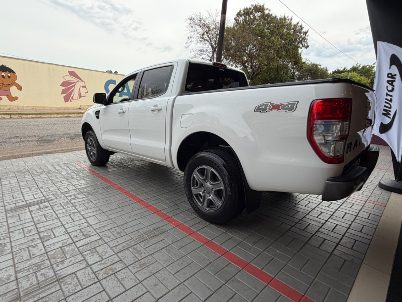FORD Ranger 2.2 16V XLS DIESEL 4X4 CABINE DUPLA AUTOMÁTICO